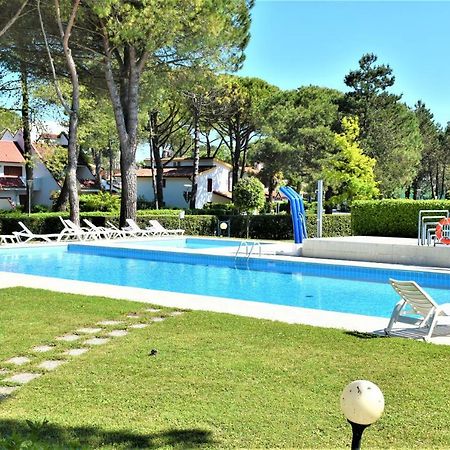 Villaggio Anna Бибионе Екстериор снимка